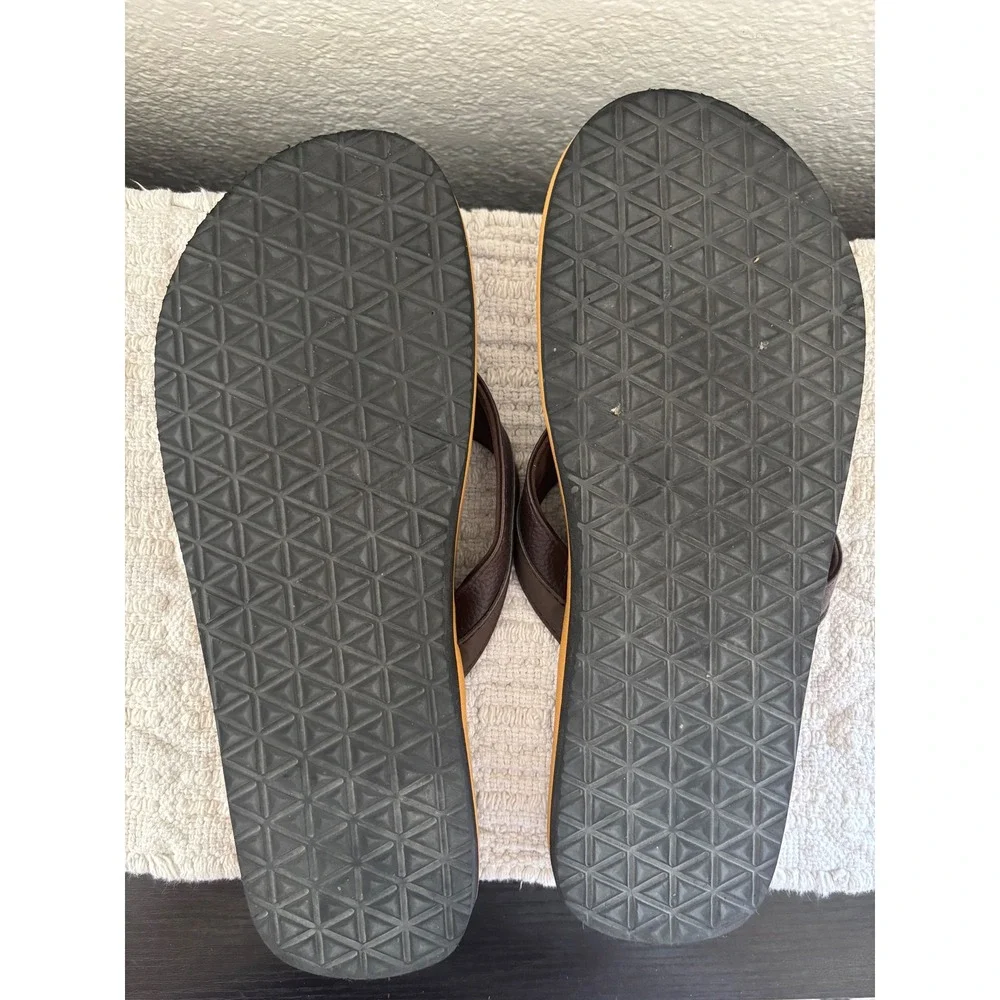 Kuailu Mens Flip Flops Brown Orthopedic Arch Support Yoga Foam Sandals NWOT